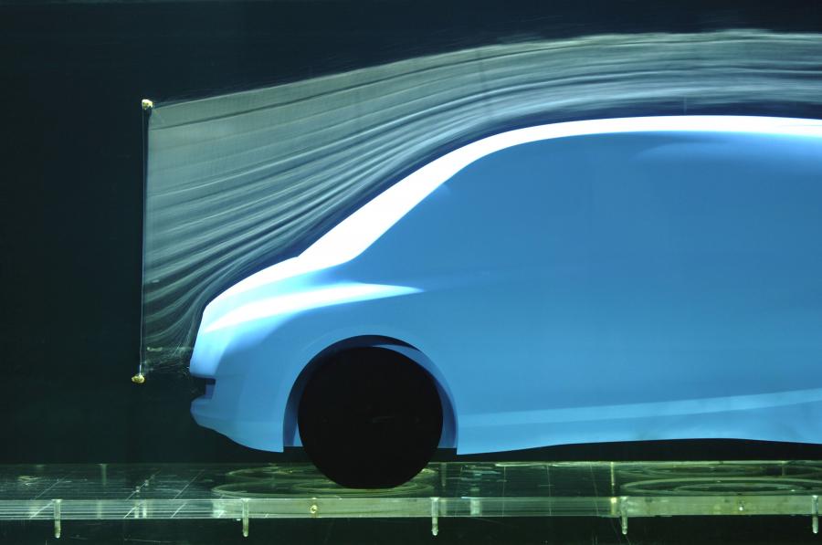  Mercedes-Benz Bionic Concept 2005 года  (фото 3 из 22)